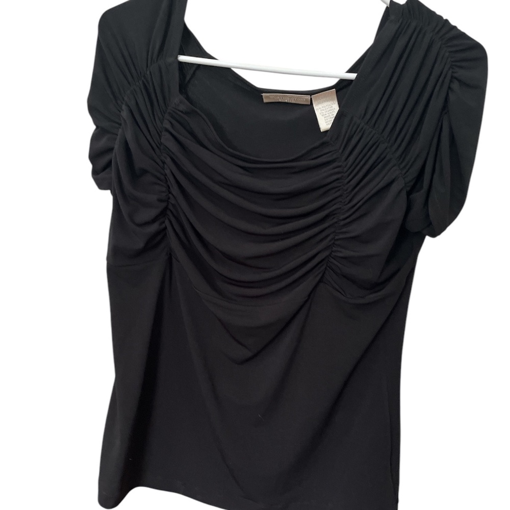 Women’s black stretch top